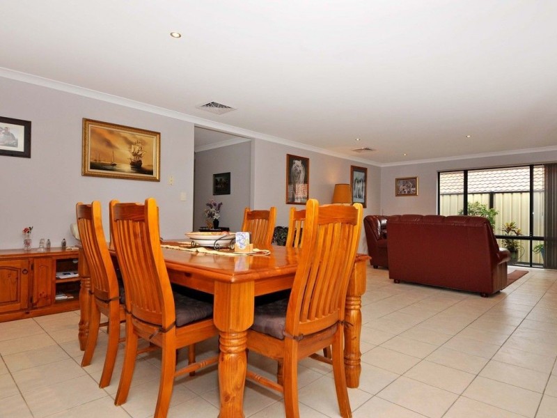 19 Longleaf Drive, Clarkson WA 6030