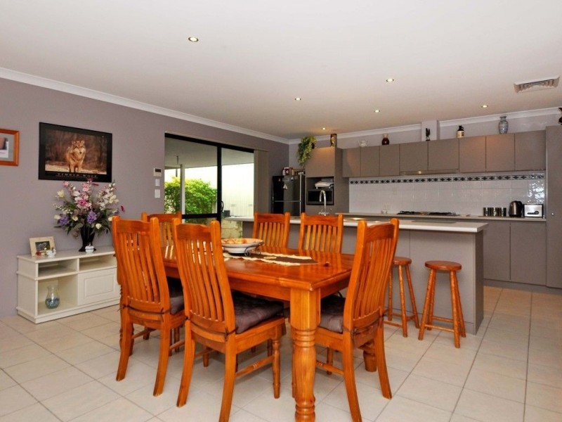 19 Longleaf Drive, Clarkson WA 6030