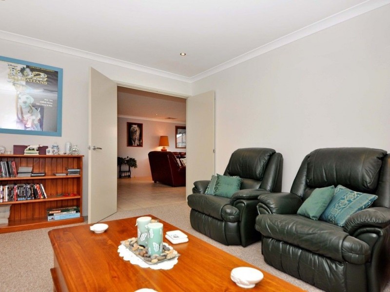 19 Longleaf Drive, Clarkson WA 6030