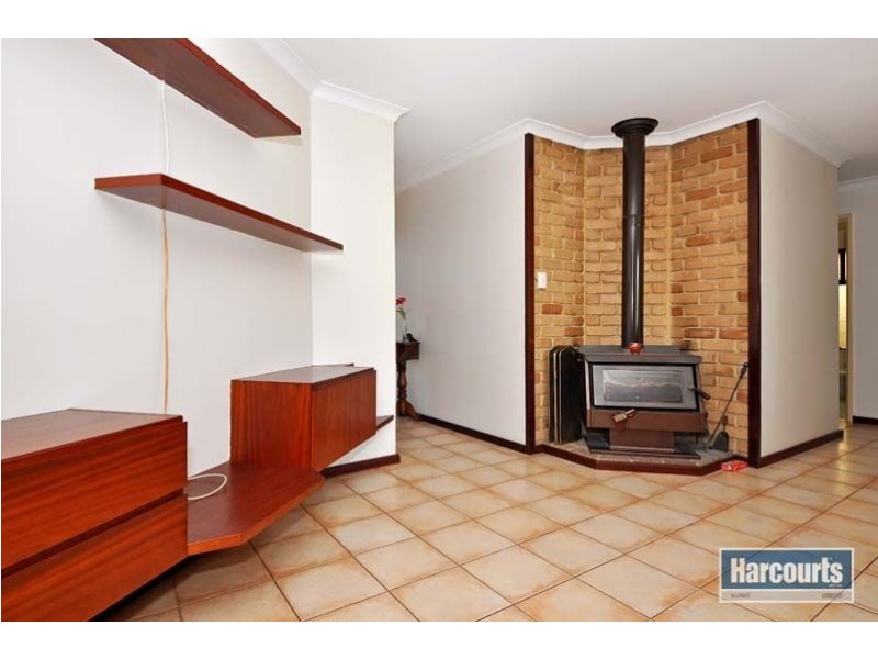 16 Essex Court, Quinns Rocks WA 6030