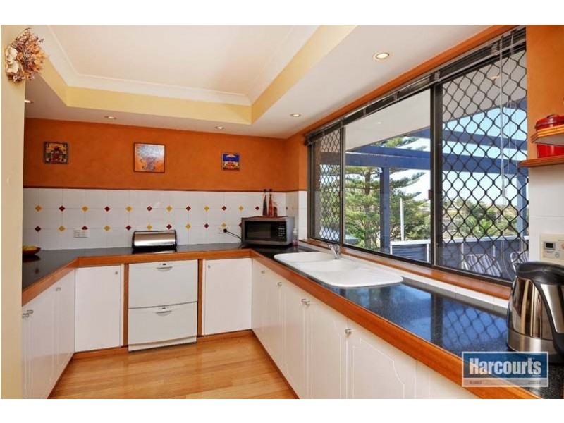 15 Piper Street, Quinns Rocks WA 6030