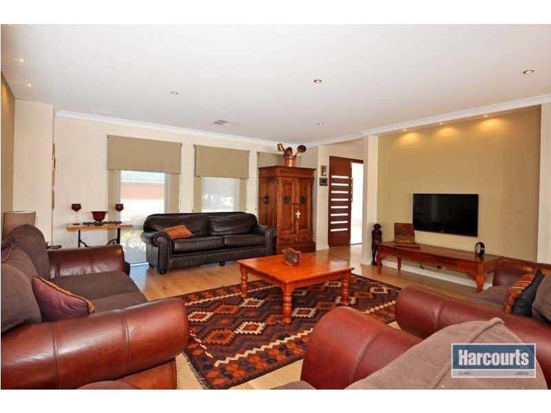 232 Santa Barbara Parade, Jindalee WA 6036