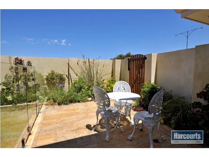 232 Santa Barbara Parade, Jindalee WA 6036