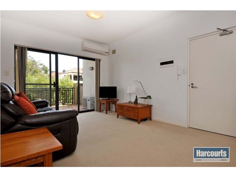 4/1 Shoveler Terrace, Joondalup WA 6027