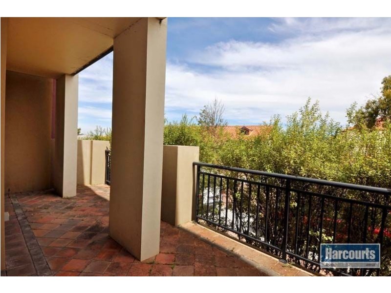 4/1 Shoveler Terrace, Joondalup WA 6027