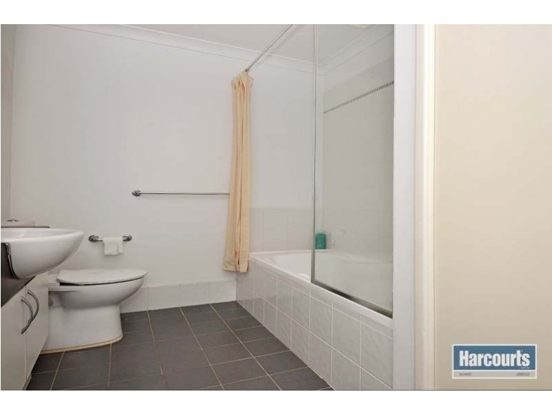 4/1 Shoveler Terrace, Joondalup WA 6027