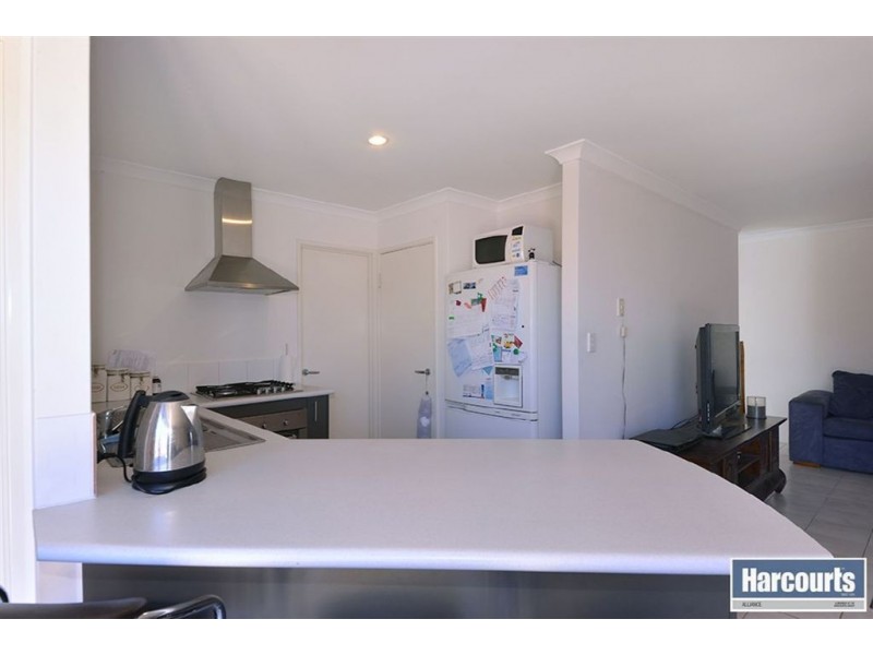 4/22 Watkins Loop, Tapping WA 6065