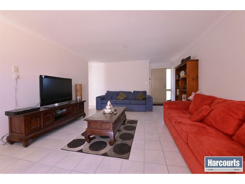 4/22 Watkins Loop, Tapping WA 6065