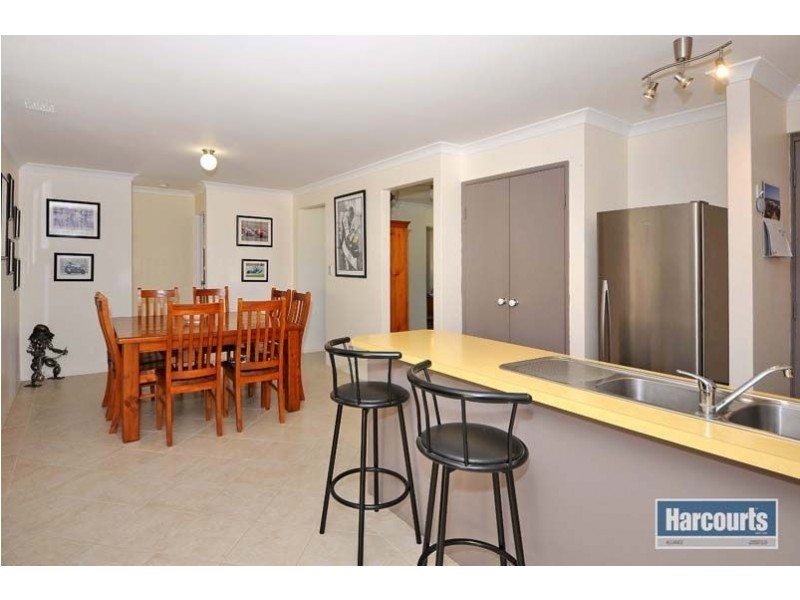 10 Mowbray Square, Clarkson WA 6030