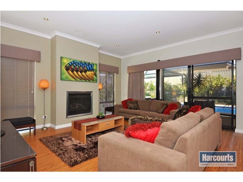 241 Santa Barbara Parade, Jindalee WA 6036