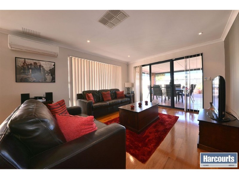 11 Caldwell Turn, Clarkson WA 6030