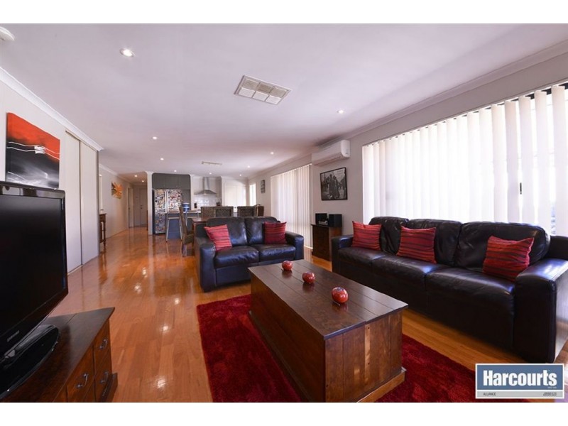 11 Caldwell Turn, Clarkson WA 6030