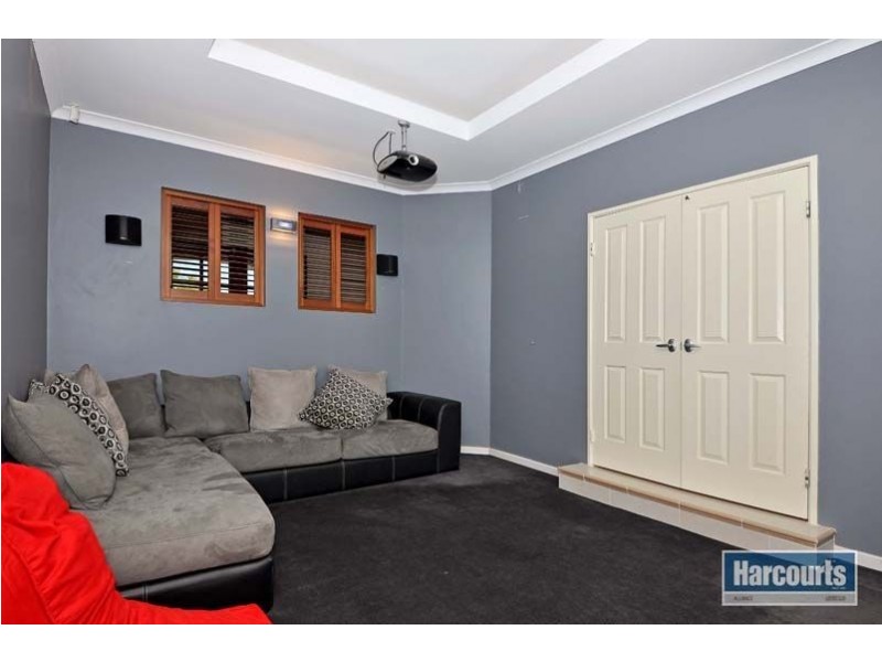 6 San Remo Bend, Clarkson WA 6030