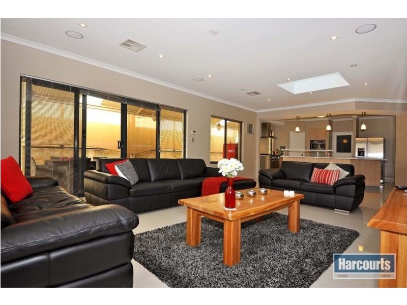 6 San Remo Bend, Clarkson WA 6030