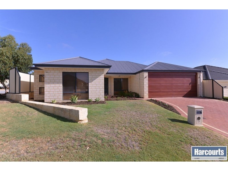18 Hacienda Drive, Clarkson WA 6030