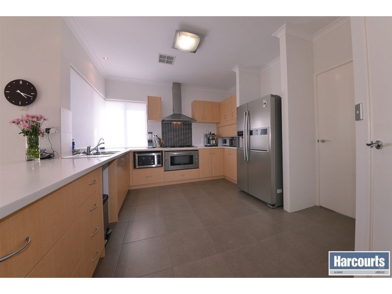 18 Hacienda Drive, Clarkson WA 6030