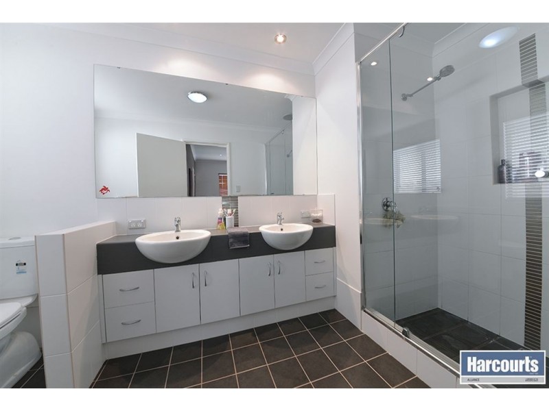 18 Hacienda Drive, Clarkson WA 6030