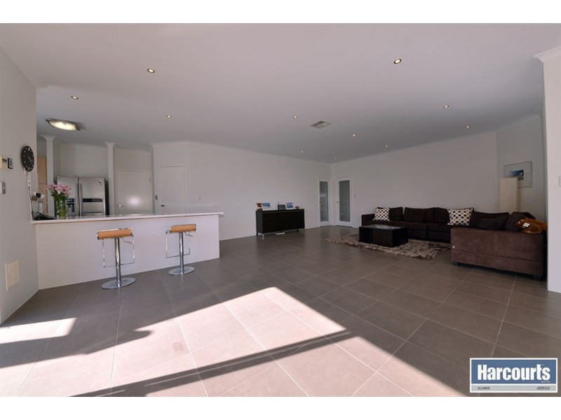 18 Hacienda Drive, Clarkson WA 6030