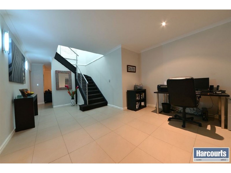 11 Beachside Drive, Burns Beach WA 6028