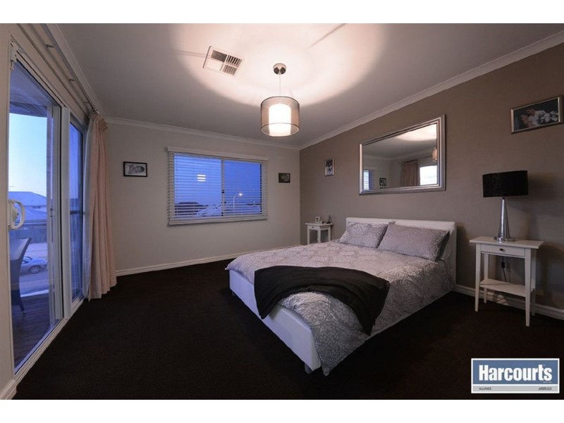 11 Beachside Drive, Burns Beach WA 6028