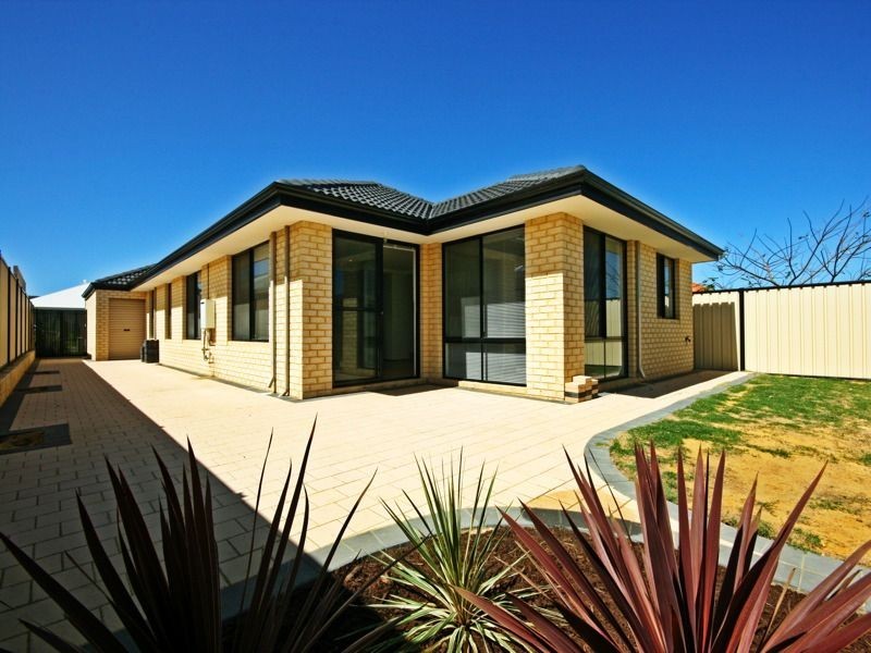 27 Lakewood Terrace, Clarkson WA 6030