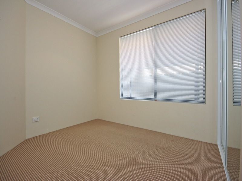 27 Lakewood Terrace, Clarkson WA 6030