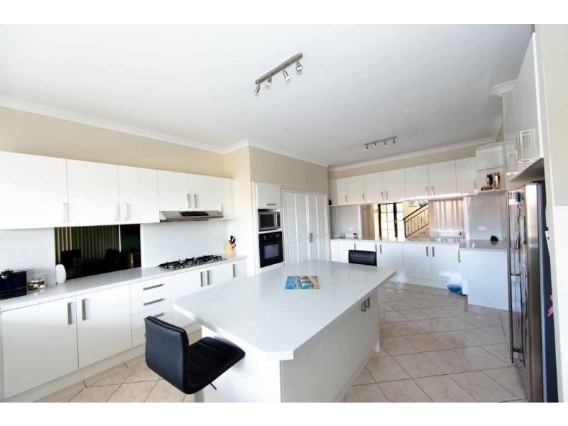 48 Weymouth Boulevard, Quinns Rocks WA 6030