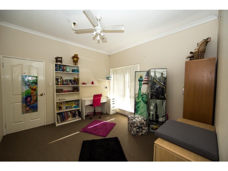 48 Weymouth Boulevard, Quinns Rocks WA 6030