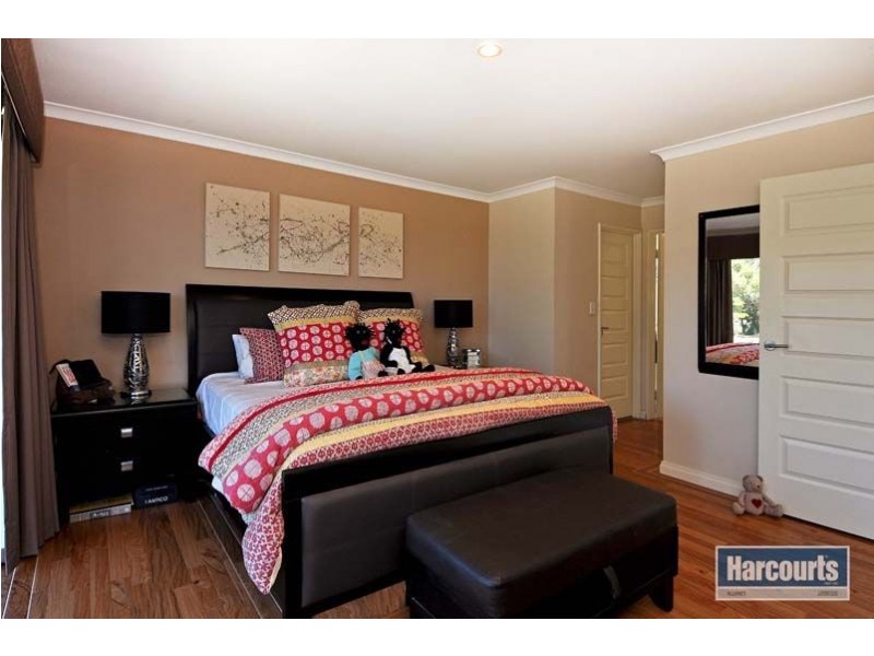 29 Turner Parkway, Carramar WA 6031