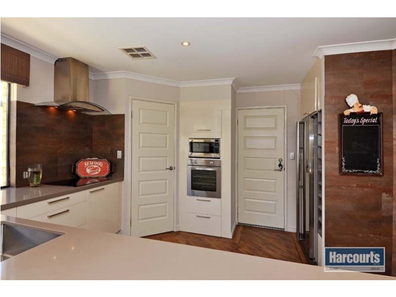 29 Turner Parkway, Carramar WA 6031