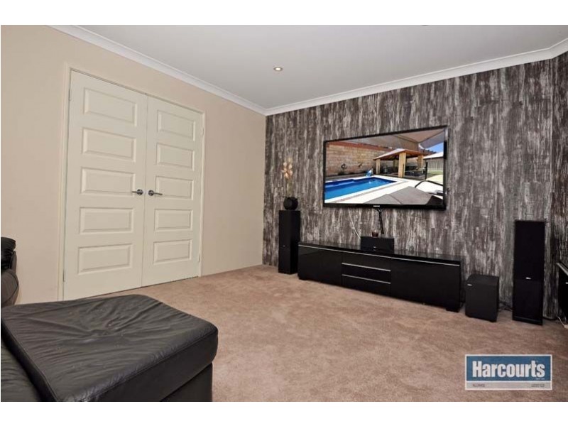 29 Turner Parkway, Carramar WA 6031