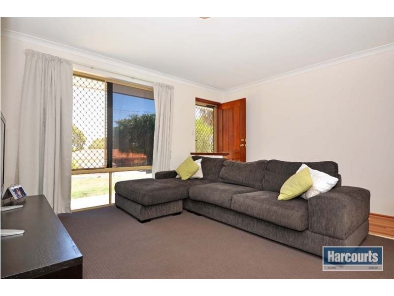 7 Lind Court, Quinns Rocks WA 6030