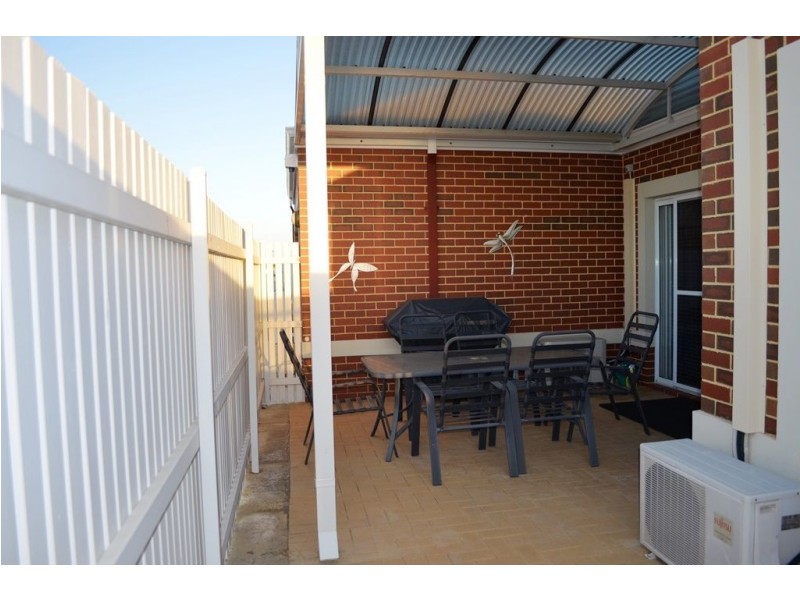 28 Klondike Approach, Butler WA 6036