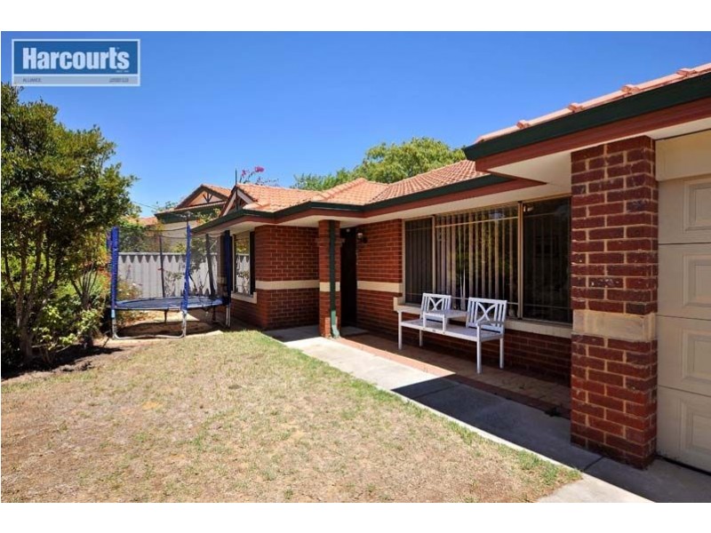 25 Littleham Loop, Quinns Rocks WA 6030