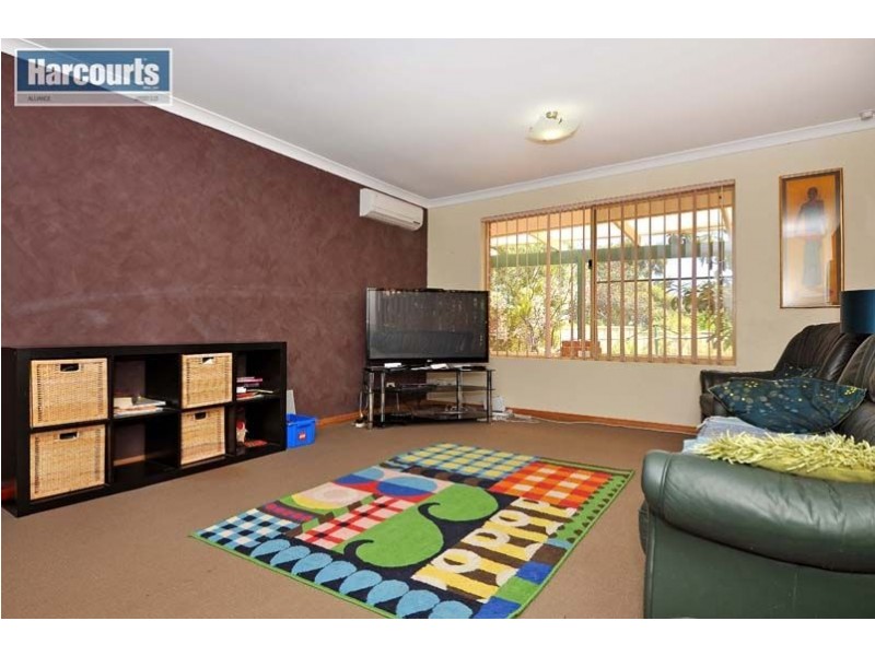 25 Littleham Loop, Quinns Rocks WA 6030