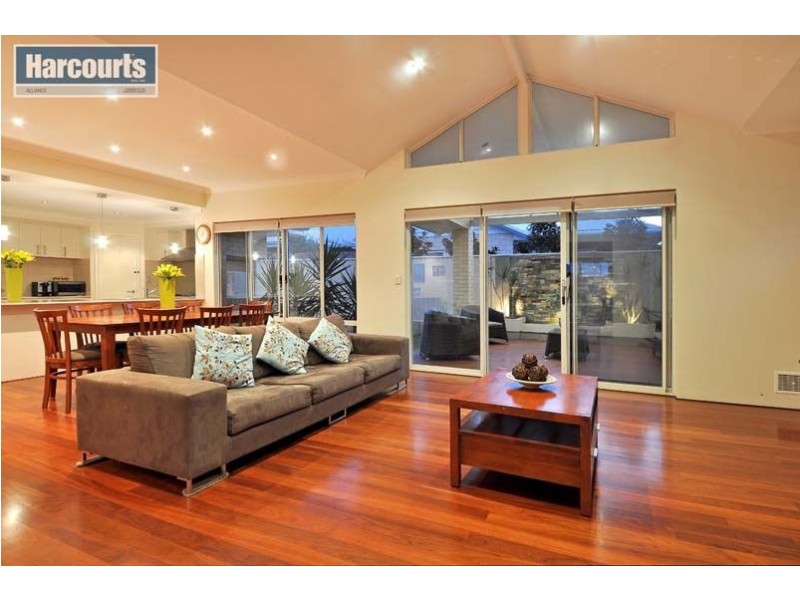 15 Dalmeny Link, Burns Beach WA 6028