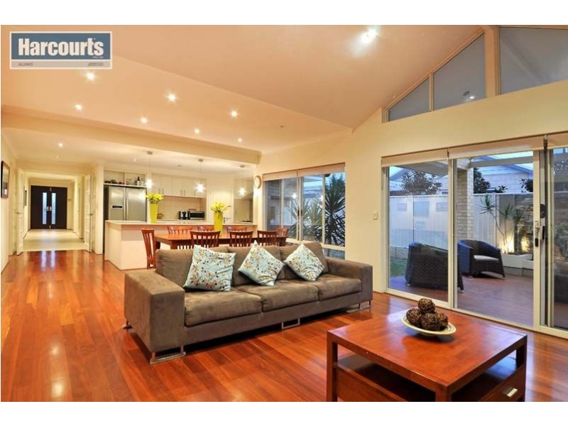 15 Dalmeny Link, Burns Beach WA 6028