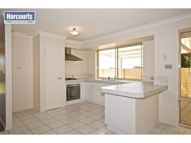 16 Mulgrave Loop, Mindarie WA 6030