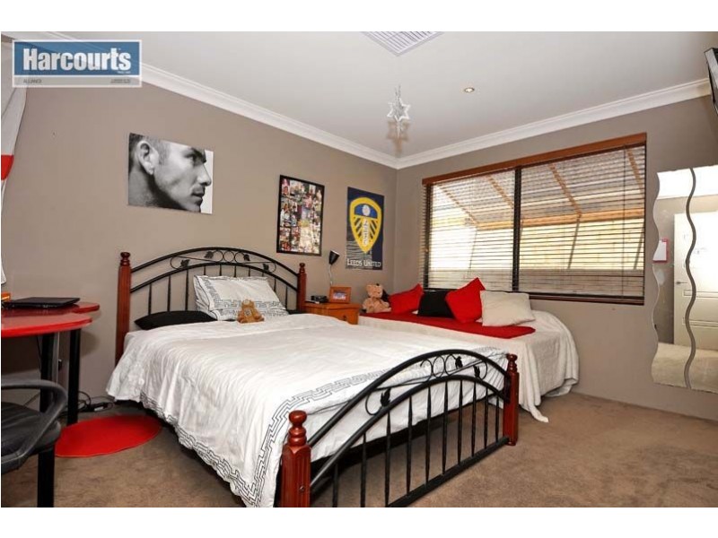 9 Mulgrave Loop, Mindarie WA 6030
