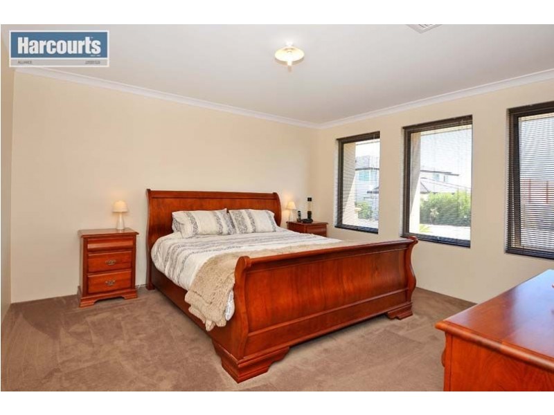 12 Bream Way, Yanchep WA 6035