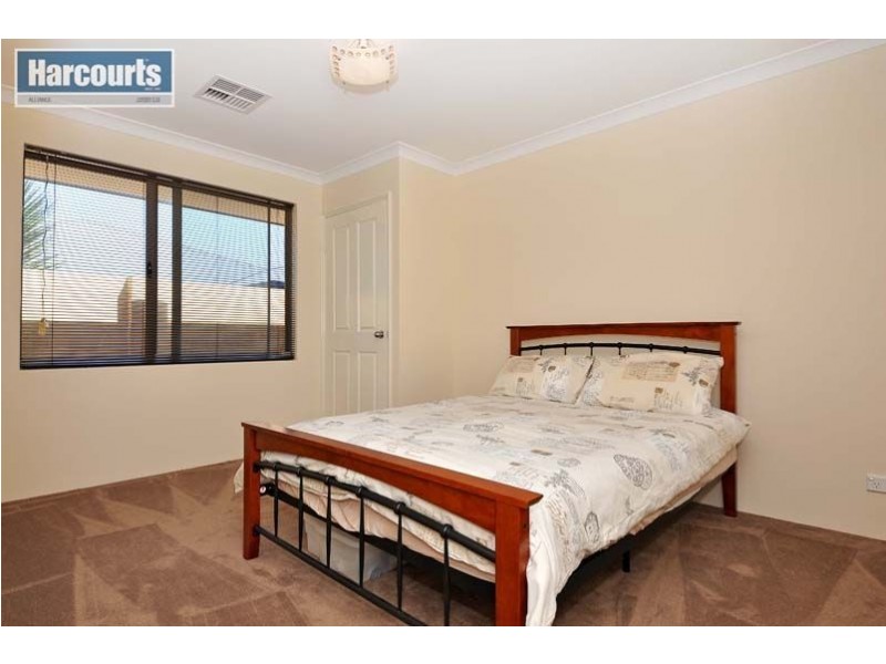 12 Bream Way, Yanchep WA 6035