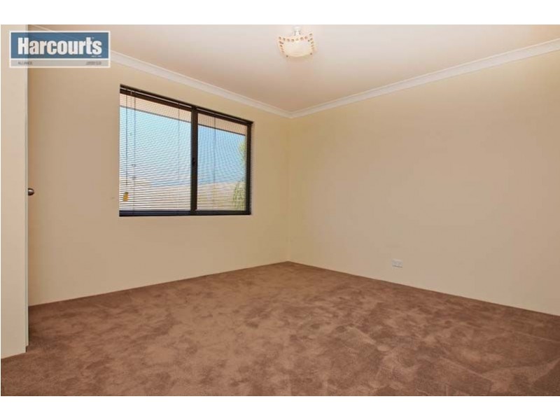 12 Bream Way, Yanchep WA 6035