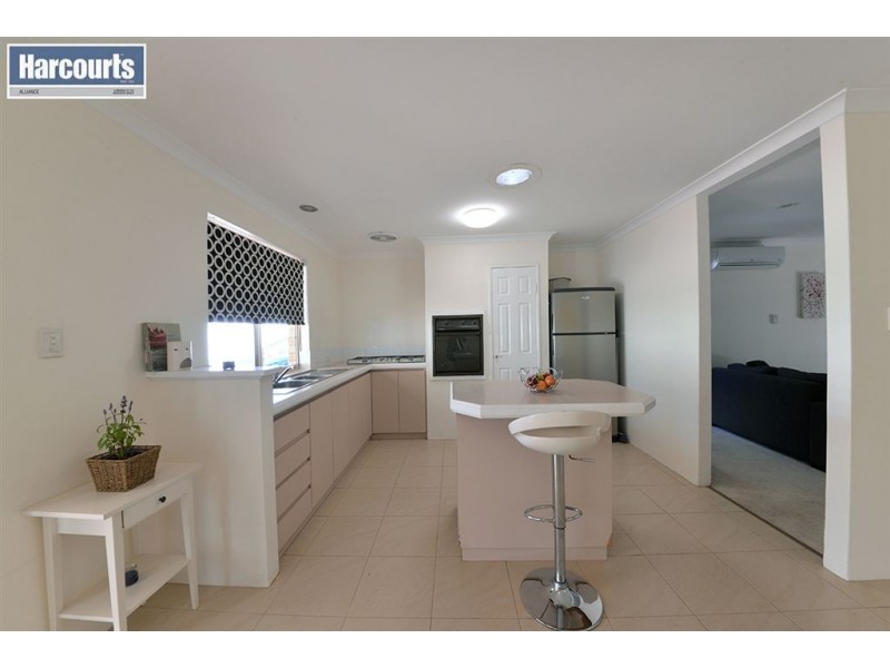 8 Willoughby Retreat, Clarkson WA 6030