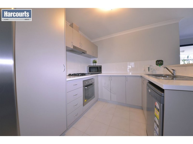 4 Garrett Way, Clarkson WA 6030