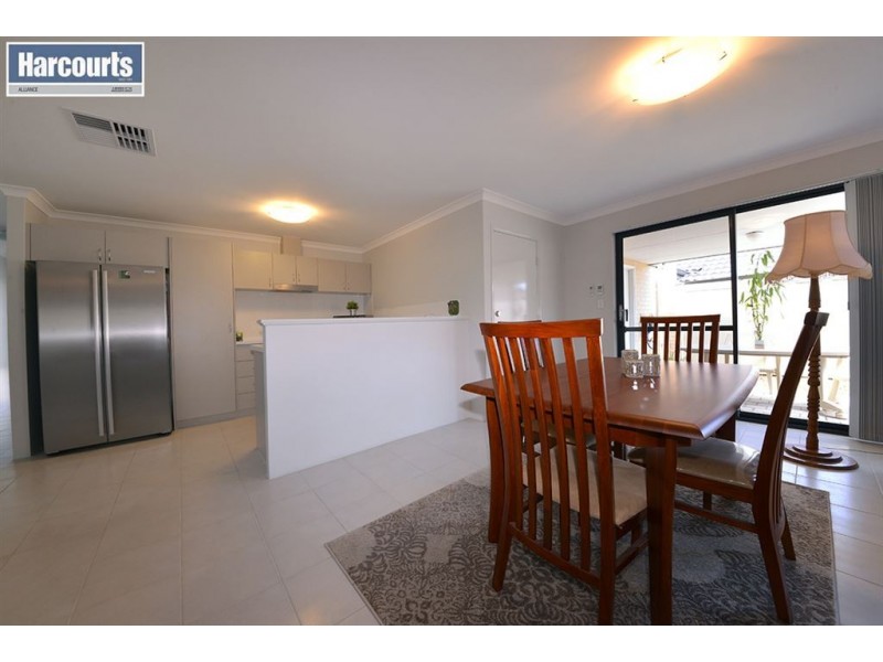 4 Garrett Way, Clarkson WA 6030