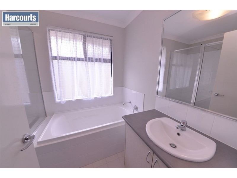 4 Garrett Way, Clarkson WA 6030