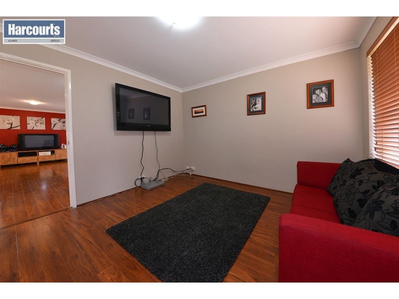 15 Lithgow Drive, Clarkson WA 6030