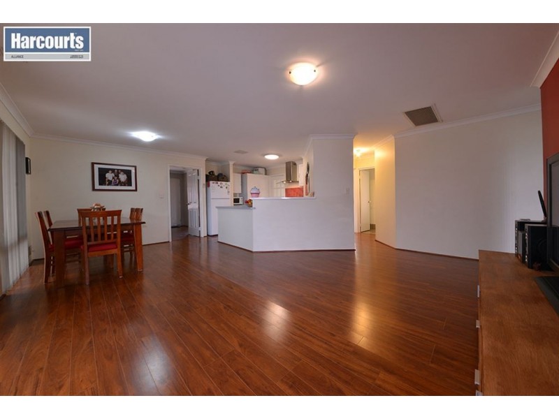 15 Lithgow Drive, Clarkson WA 6030