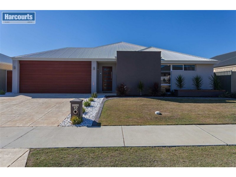 12 Helmsley Parkway, Alkimos WA 6038