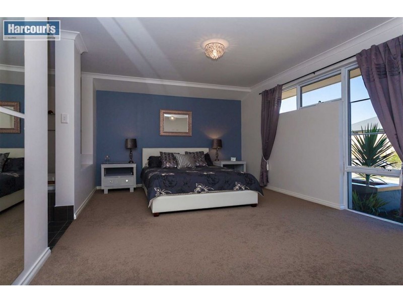 12 Helmsley Parkway, Alkimos WA 6038